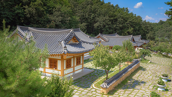 Experience the charm of traditional Korean living at Andong's 4-suite Gurume, where hanok-style accommodations provide an authentic and immersive cultural encounter.