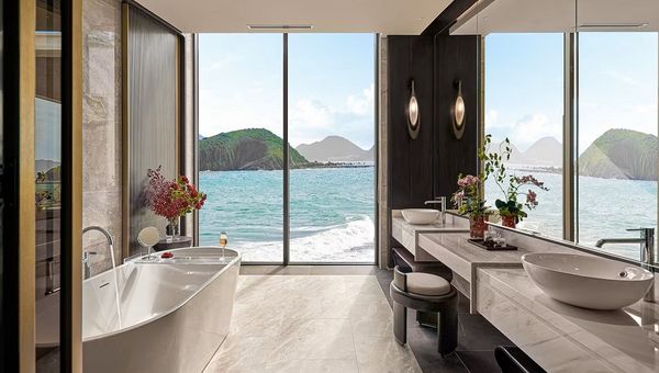 Gran Melia Nha Trang’s Oceanfront One-Bedroom Pool Villa