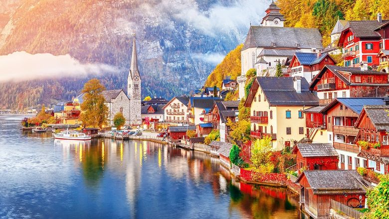 Hallstatt authorities recently erected fences to block popular photo spots, but quickly removed them due to public outcry.