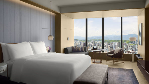 Rooms at The Ritz-Carlton, Fukuoka come with views of either the Fukuoka skyline, Ohori Park, or the Hakata Bay.